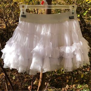 Short White Crinoline Underskirt Petticoat. Girls L-XL or Ladies Small